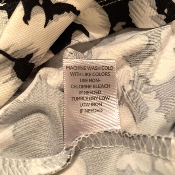 Avenue Dress - Picture 5 of 6